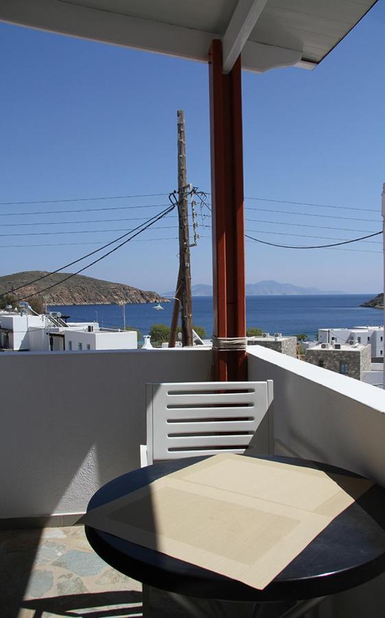 Helios Serifos Livadi  Esterno foto