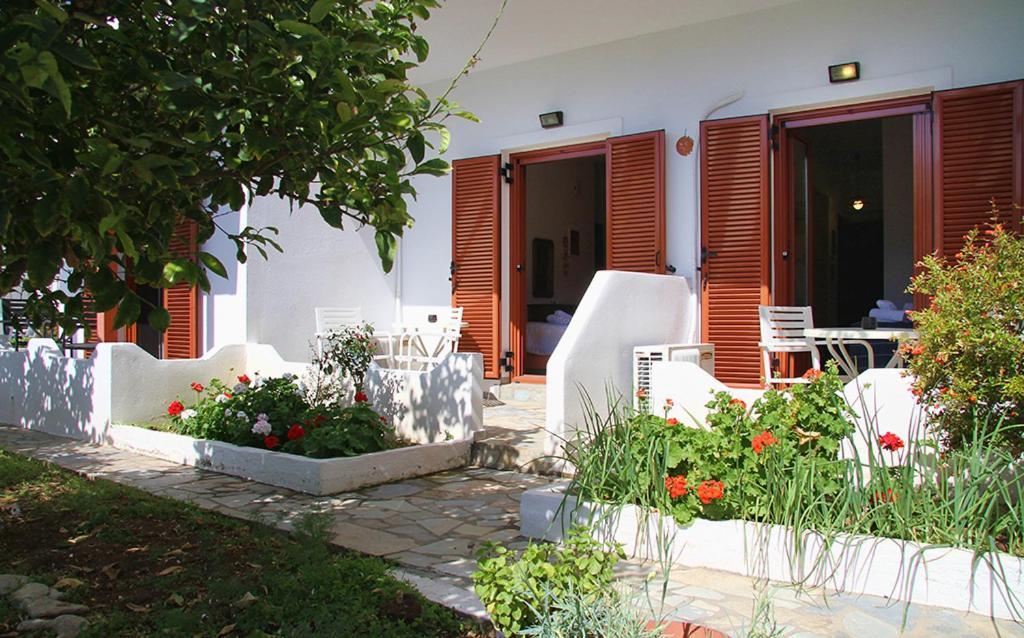 Helios Serifos Livadi  Esterno foto
